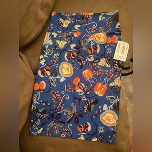 Lularoe Cassie skirt. NWT